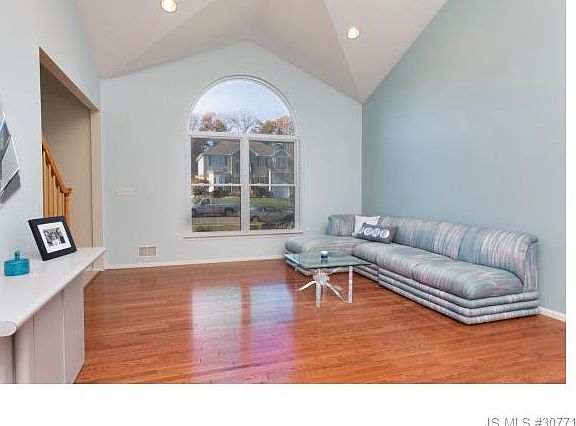 2nd image of 749 Mehar Ct