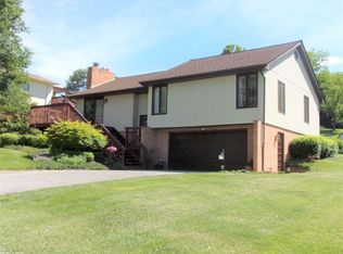 506 Lawndale Dr, Pearisburg, VA 24134