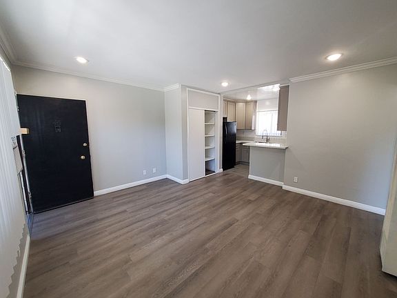 5th image of 139 S Avenue 55 #45