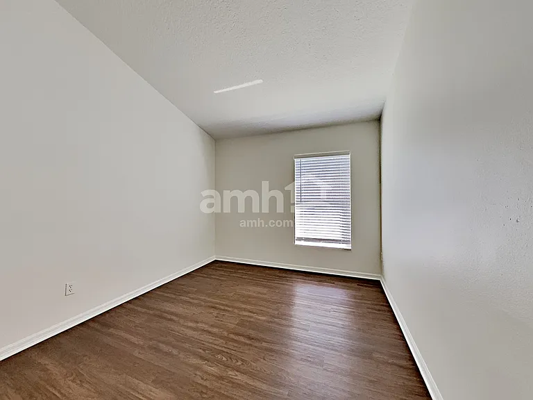 992 Stanvoy St — Photo 21