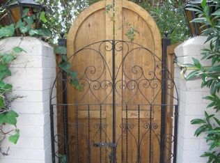 19135 Eccles St, Northridge, CA 91324