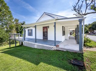 65 Lucille Ave, Ellijay, GA 30540