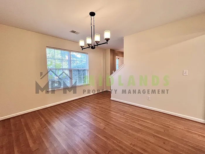 40 Rustyred Ct — Photo 52