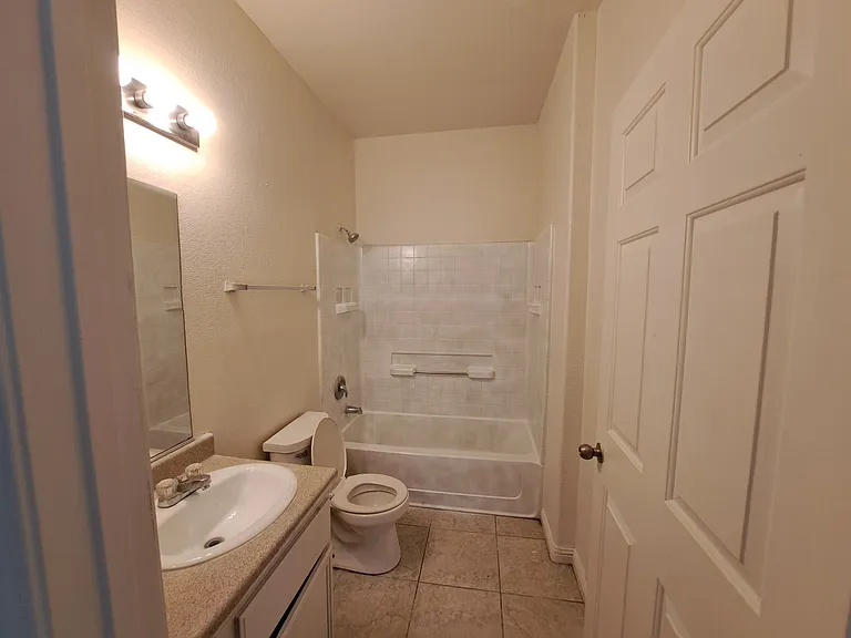 4730 E Craig Rd #1028 — Photo 8