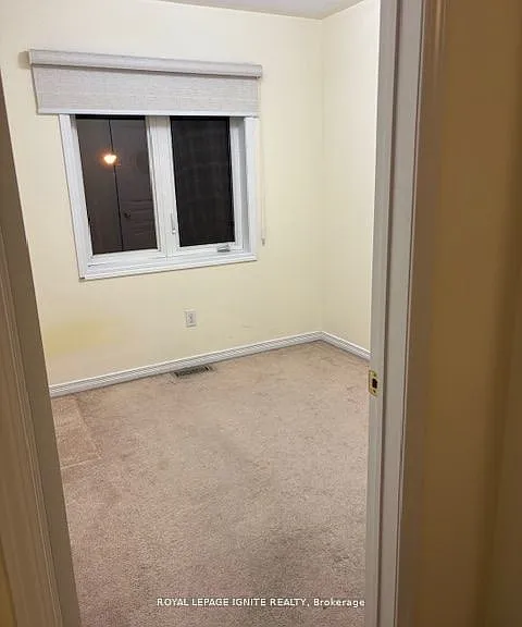 11 Curran Hall Cres — Photo 13