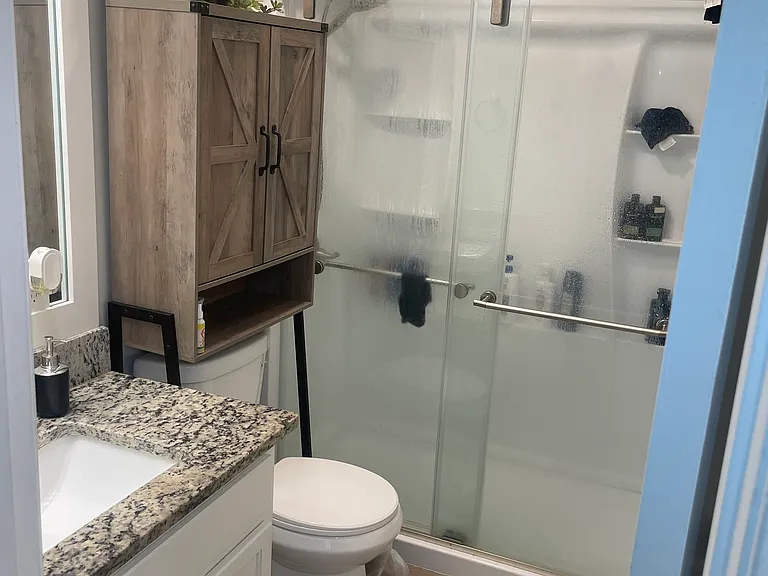 Full bathroom
