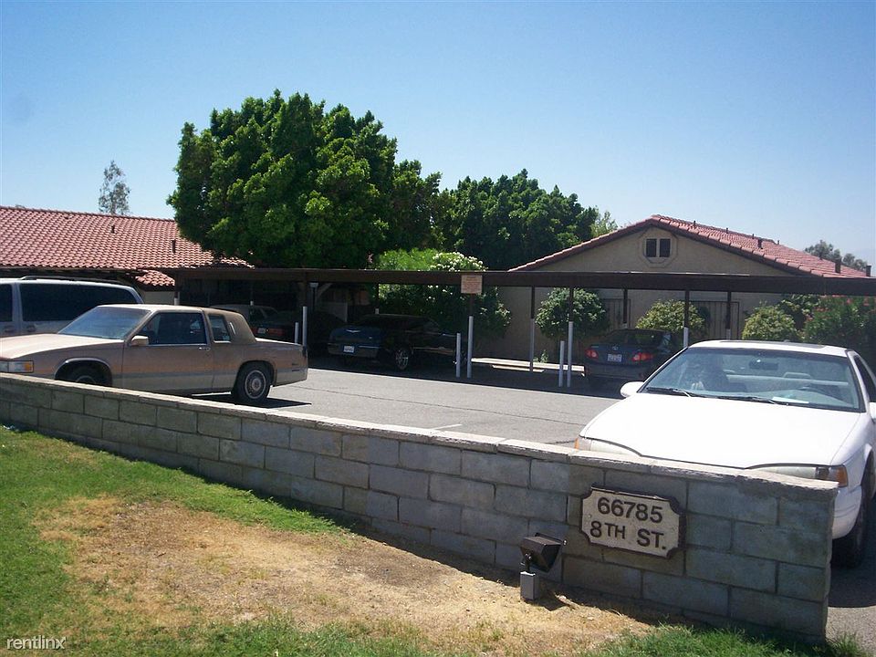 Agua Entrance