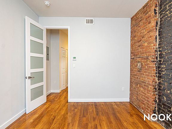 2nd image of 1553 De Kalb Ave #2L