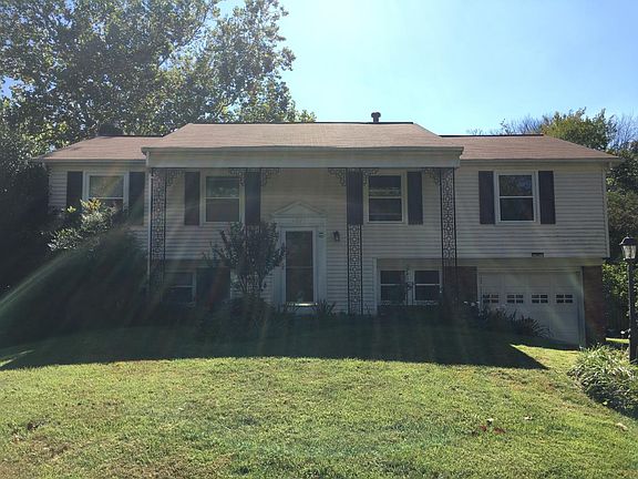2nd image of 4377 Majestic Ln