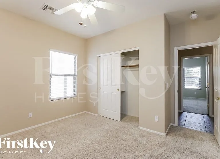 16074 W Banff Ln — Photo 11