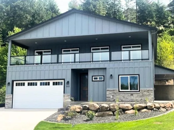 910 E Lakeview Ln, Spokane, WA 99208