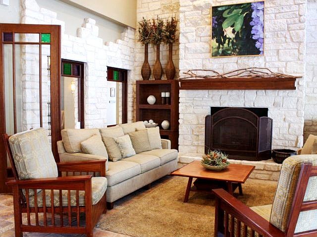 2nd image of 10919 Culebra Rd
