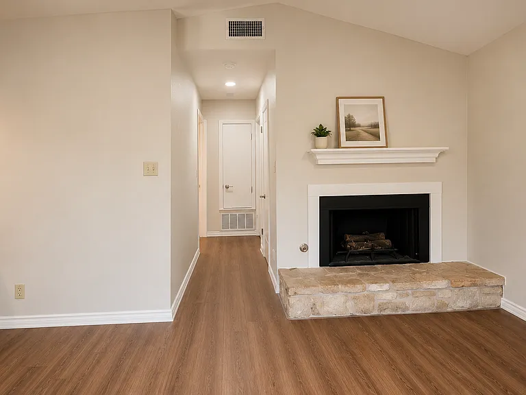 13818 George Rd — Photo 10