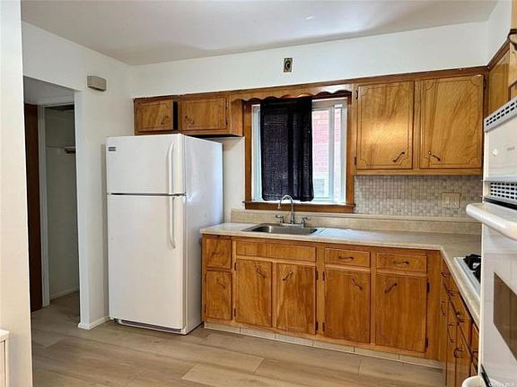 3rd image of 20-42 146th St #1