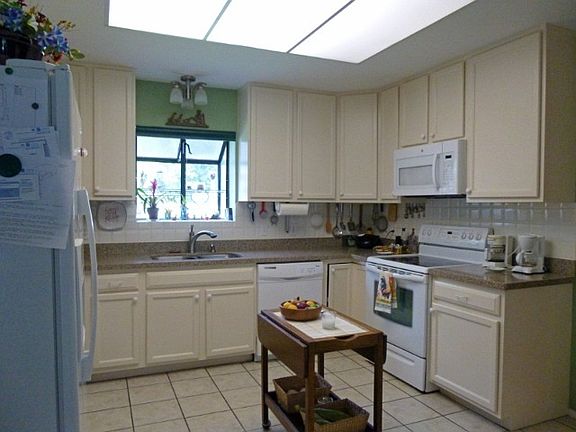 5th image of 162 Pinecrest E