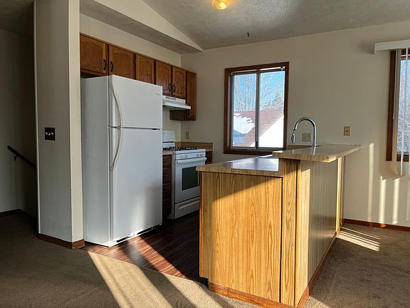 2nd image of 4741 Circle Shore Dr SE