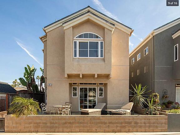 Front unit patio
Catch the breeze and stay cool