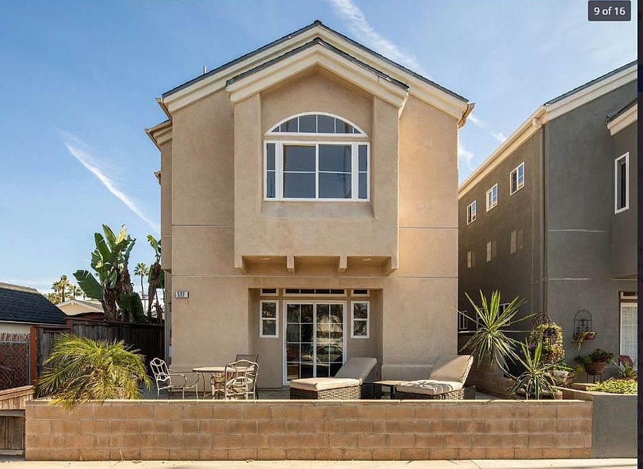 Front unit patio
Catch the breeze and stay cool