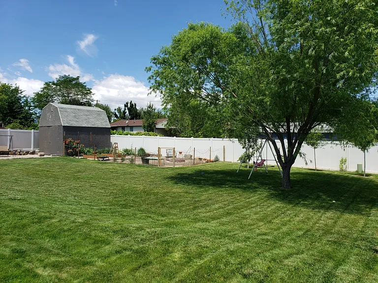 3044 W Martinez Way — Photo 2