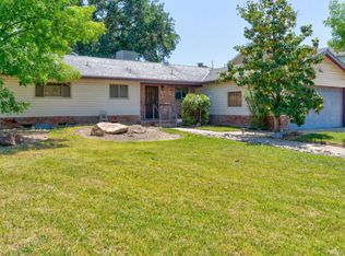 1041 Golden Gate Ave, Dos Palos, CA 93620