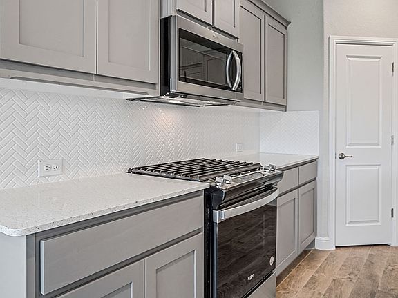 7th image of this home