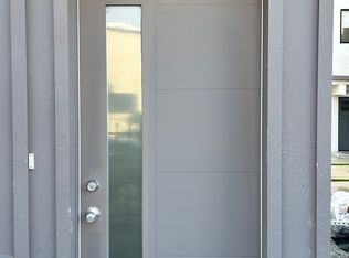 1152 W 38th St, Los Angeles, CA 90037