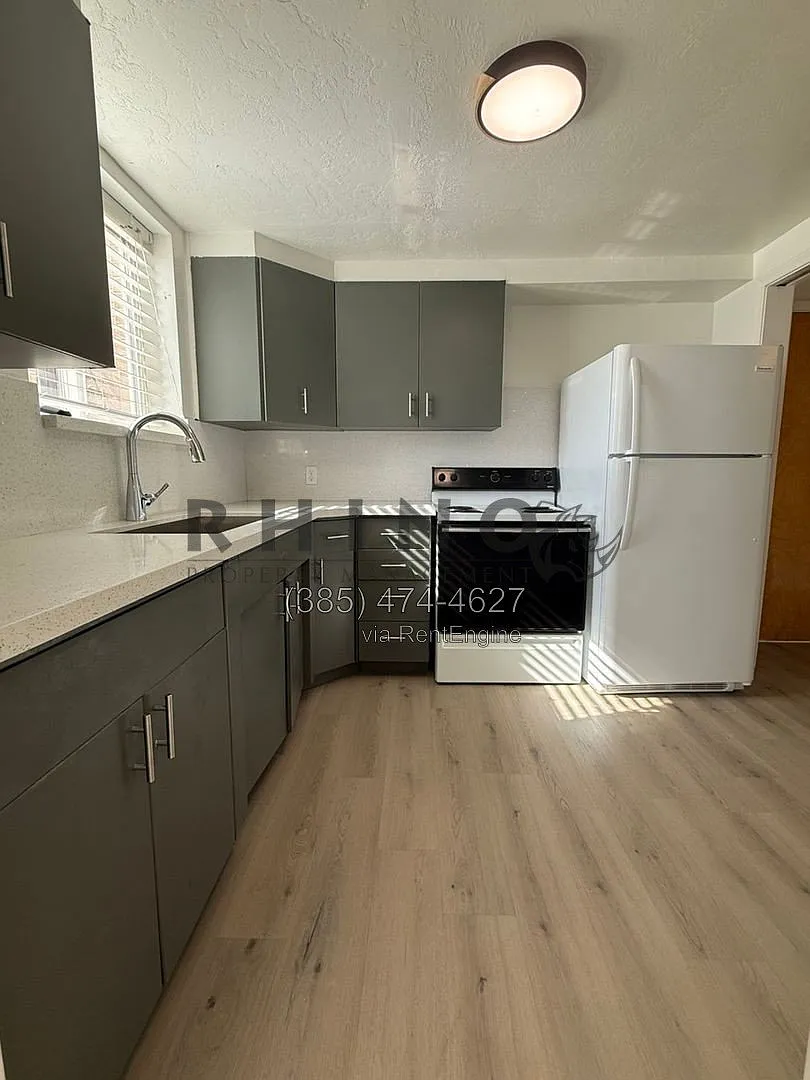 615 E Grand St — Photo 2