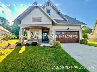 8878 Cotton Grove Ct, Harrisburg, NC 28075