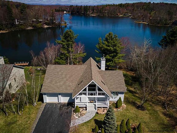 2nd image of 153 Lake Shore Dr