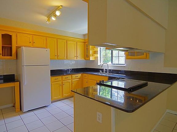 5th image of 12510 Forest Lane Dr