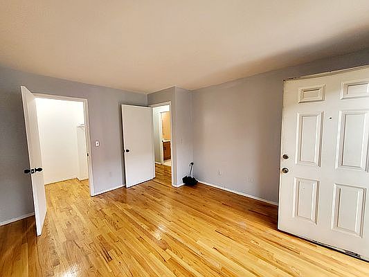 5th image of 244 E 110th St #F
