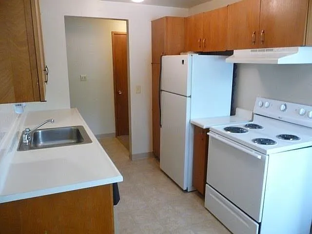 Building Photo - 6327 N Stevens St