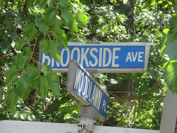 5th image of 165 Brookside Ave