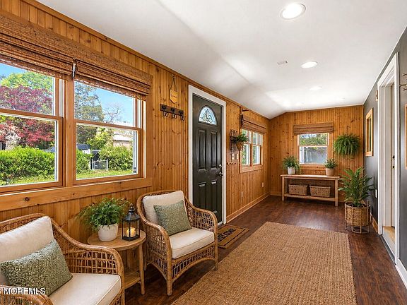 5th image of 308 Longfellow Avenue