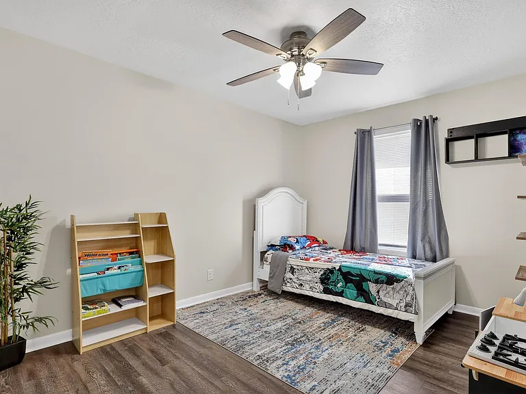 9514 Marblemount Dr — Photo 15