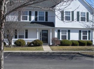 6344 Lakeview Dr E, Grove City, OH 43123