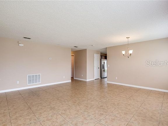 4th image of 925 Battery Pointe Dr