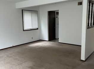6 Hackberry Ct #42CARPORT-A, Collinsville, IL