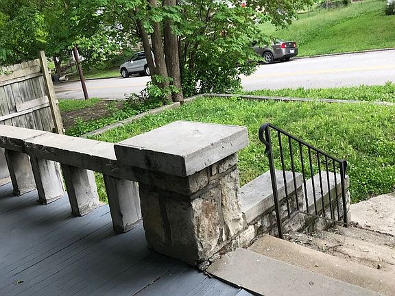 2nd image of 844 Ann Ave