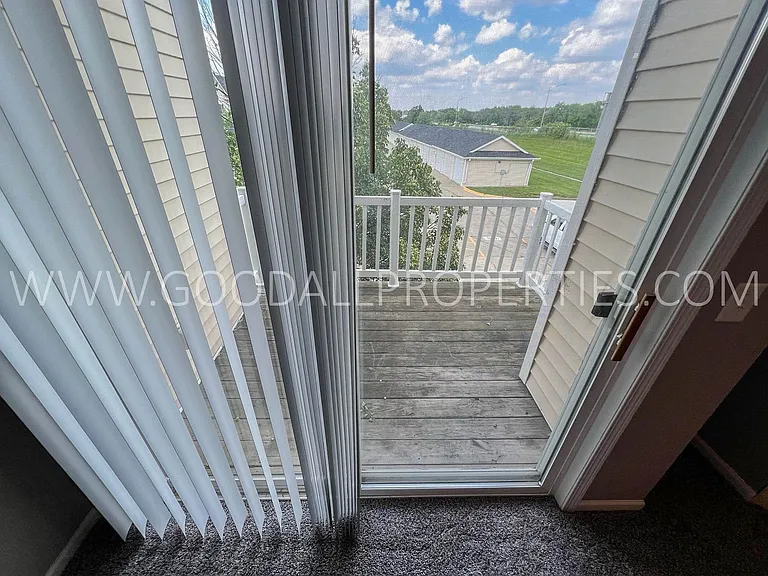 1207 NE 5th Ln #C11 — Photo 6