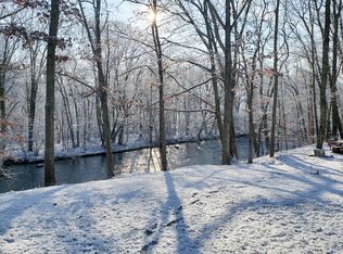 604 Phoenixville Rd, Chaplin, CT 06235