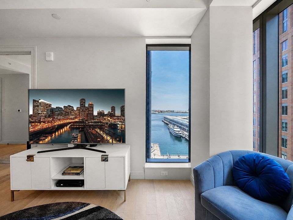 1st image of 135 Seaport Blvd Unit 1506