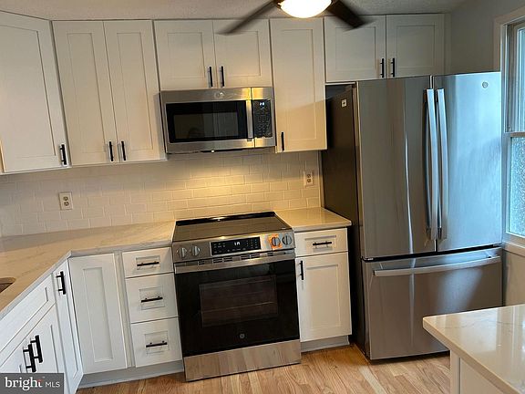 5th image of 8317 Brookvale Ct