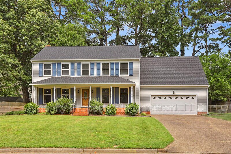 1st image of 11 Blacksmythe Ln