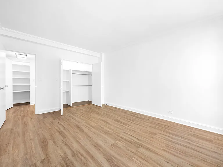 136 E 55th St #2R — Photo 10