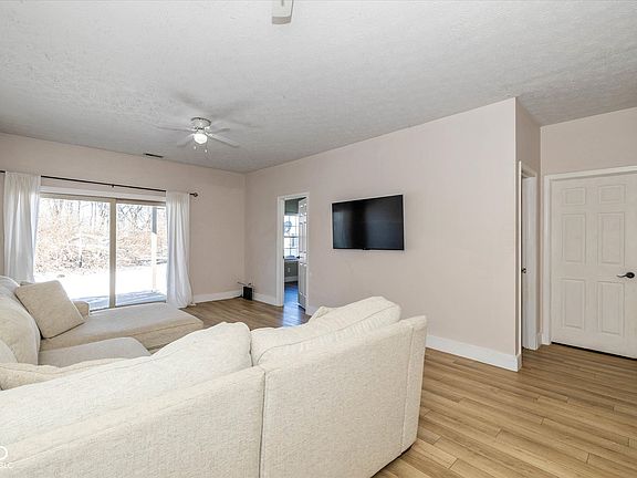 5th image of 3740 Magenta Ln