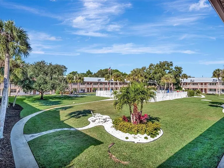 650 Pinellas Point Dr S #216 — Photo 23