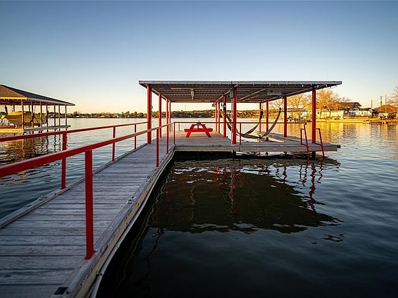 4th image of 1710 Island Village Ct