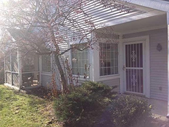 3rd image of 1155 Viburnum Dr