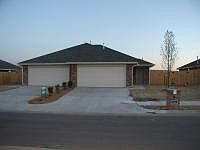 2nd image of 4712-14 SE 77th St